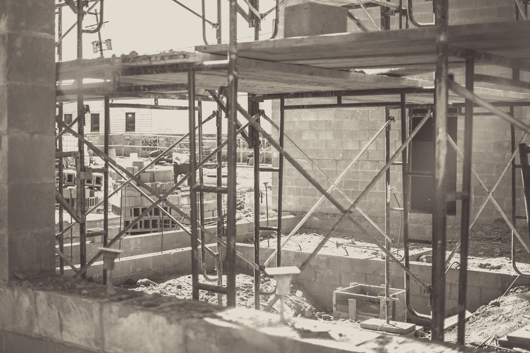 Scaffolding on a Missouri construction site where OSHA cited violations of the 1926.451 standard